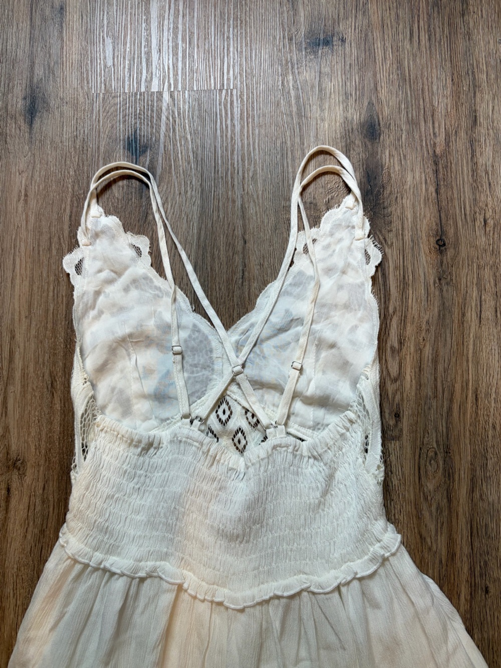 Forever 21 Women’s White Lace Dress w/ Ruffle layering and strappy back. NWOT - Picture 3 of 7
